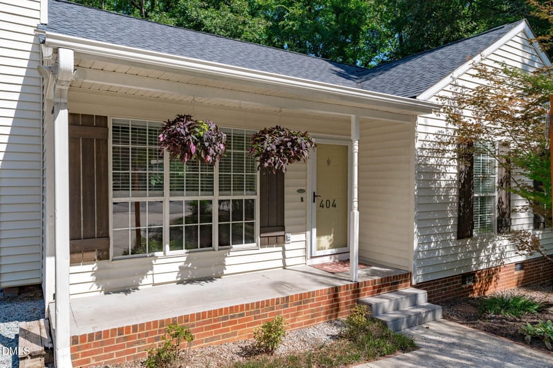 404 Thornwall Ct, Holly Springs, NC 27540