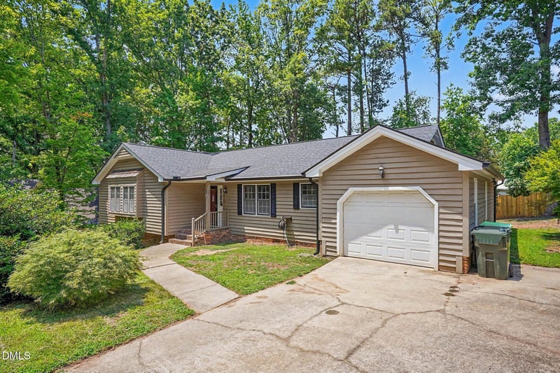 405 Lynchester Ct, Raleigh, NC 27615