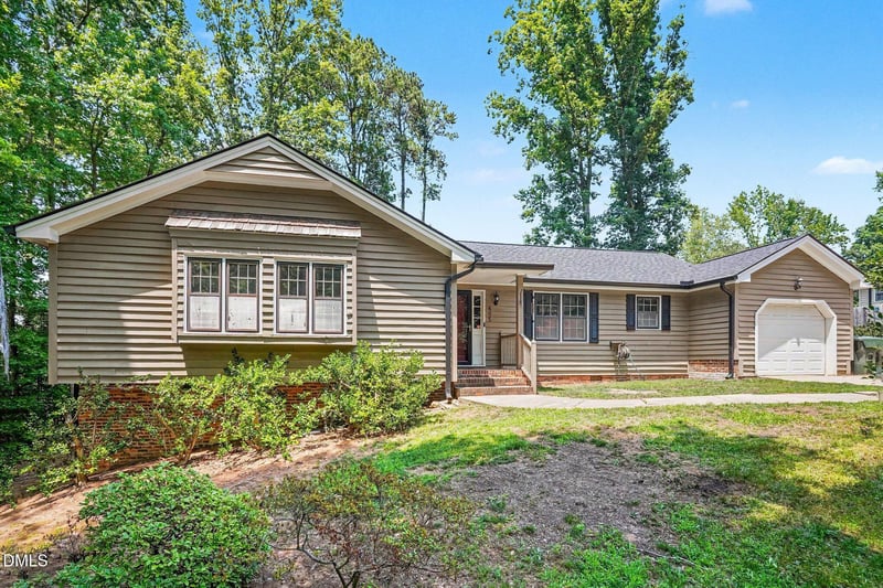 405 Lynchester Ct, Raleigh, NC 27615