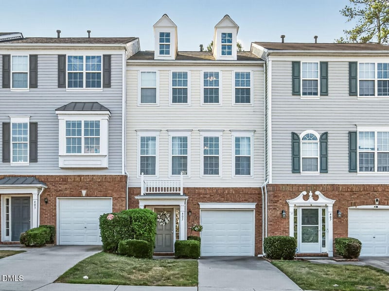 405 Sutter Gate Ln, Morrisville, NC 27560