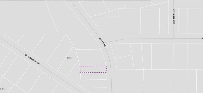 406 River Rd, Selma, NC 27576