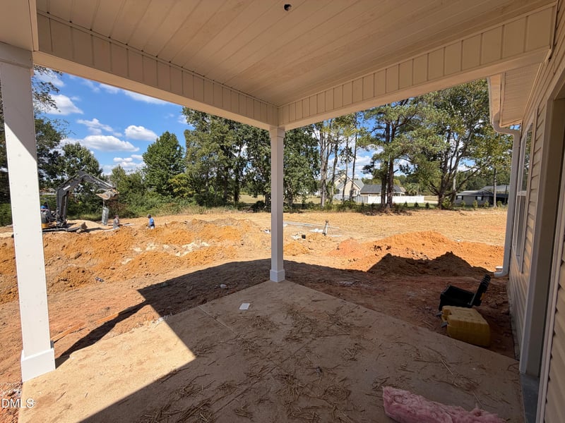 406 Thorntons Creek Dr, Erwin, NC 28339