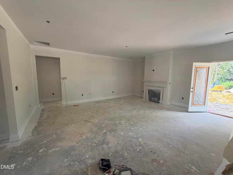 406 Thorntons Creek Dr, Erwin, NC 28339