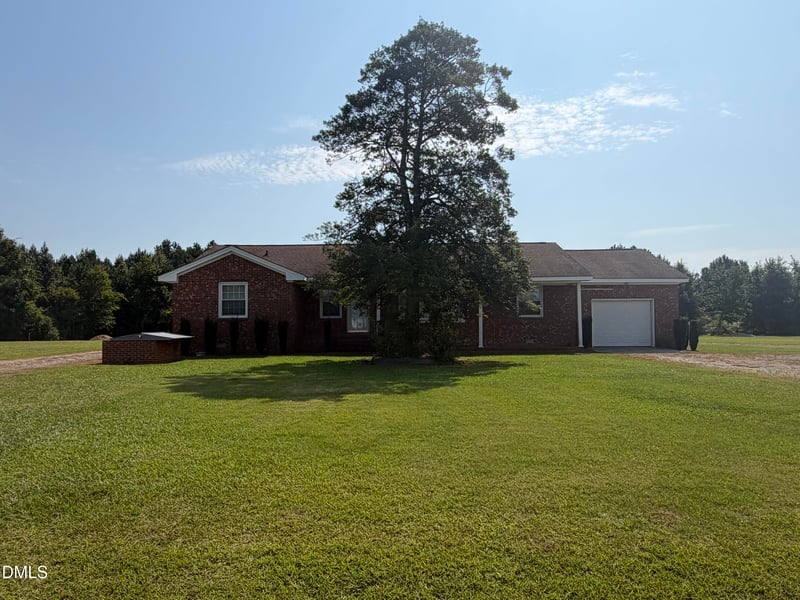 406 Woodruff Rd, Selma, NC 27576