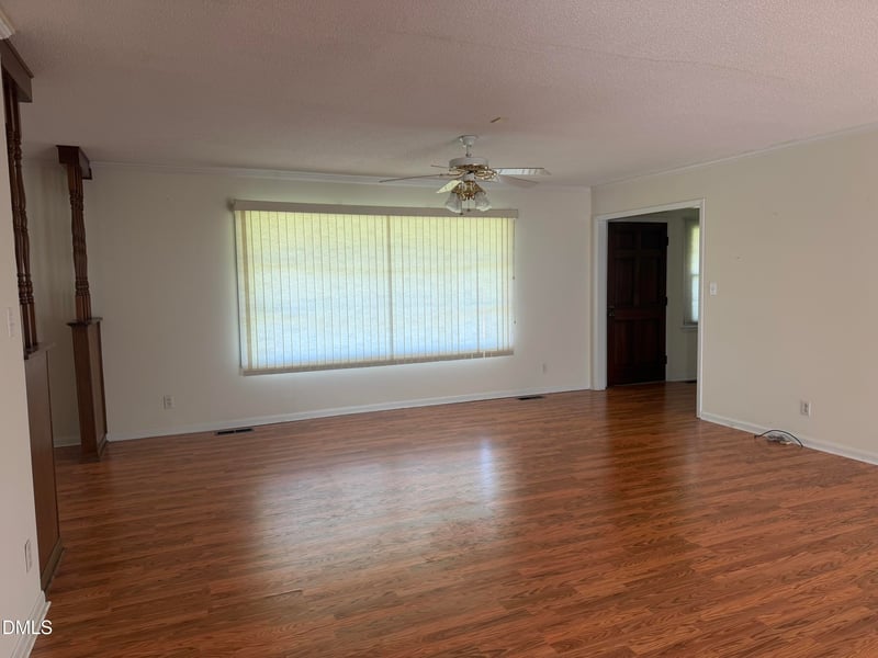 406 Woodruff Rd, Selma, NC 27576