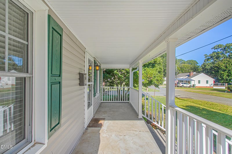 407 W Crawford St, Mebane, NC 27302