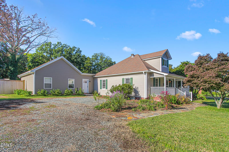 407 W Crawford St, Mebane, NC 27302
