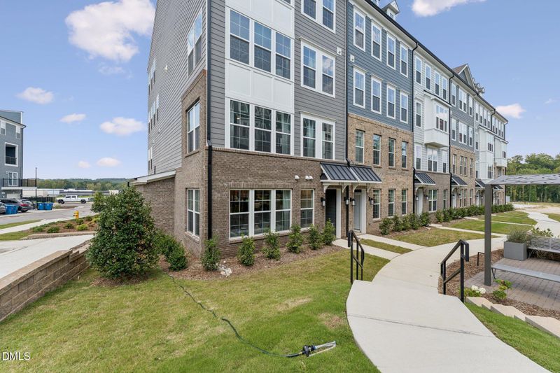 407 Grove Overlook Ln #200, Wake Forest, NC 27587