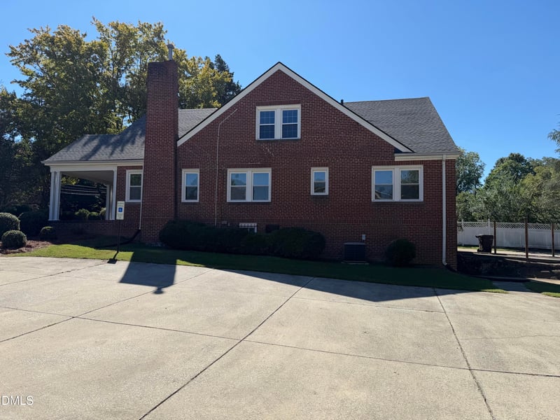 407 N Main St, Roxboro, NC 27573