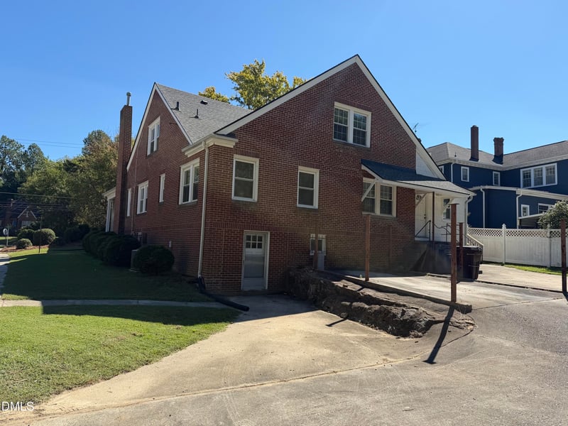 407 N Main St, Roxboro, NC 27573