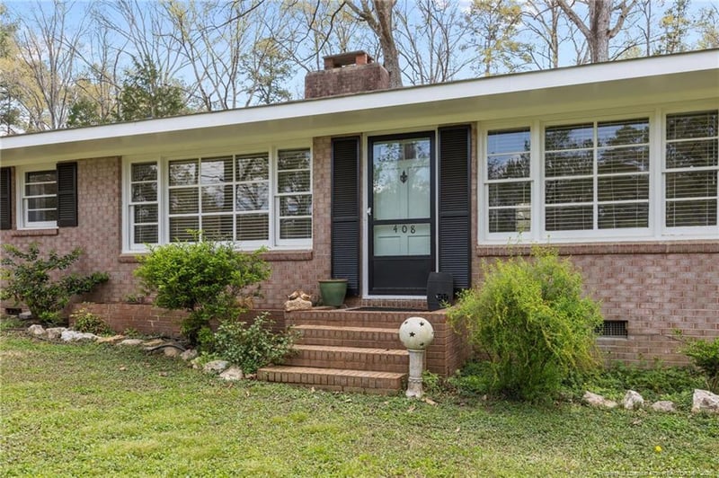 408 Sherwood Dr, Sanford, NC 27330