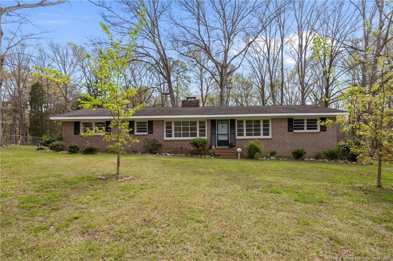 408 Sherwood Dr, Sanford, NC 27330
