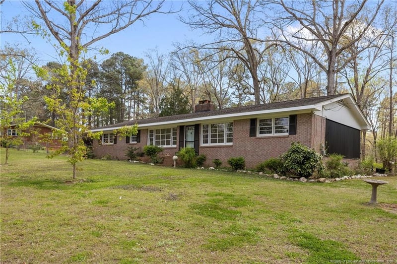 408 Sherwood Dr, Sanford, NC 27330