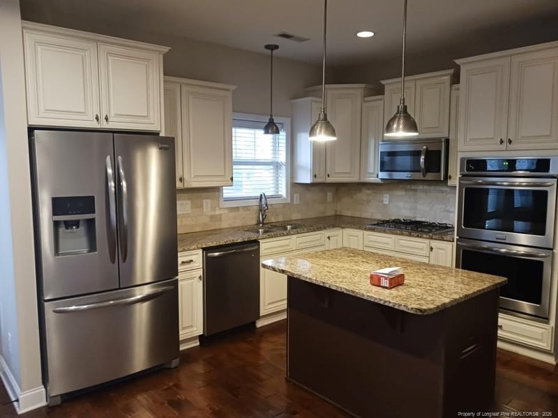 408 Tarmore Ct, Fayetteville, NC 28311