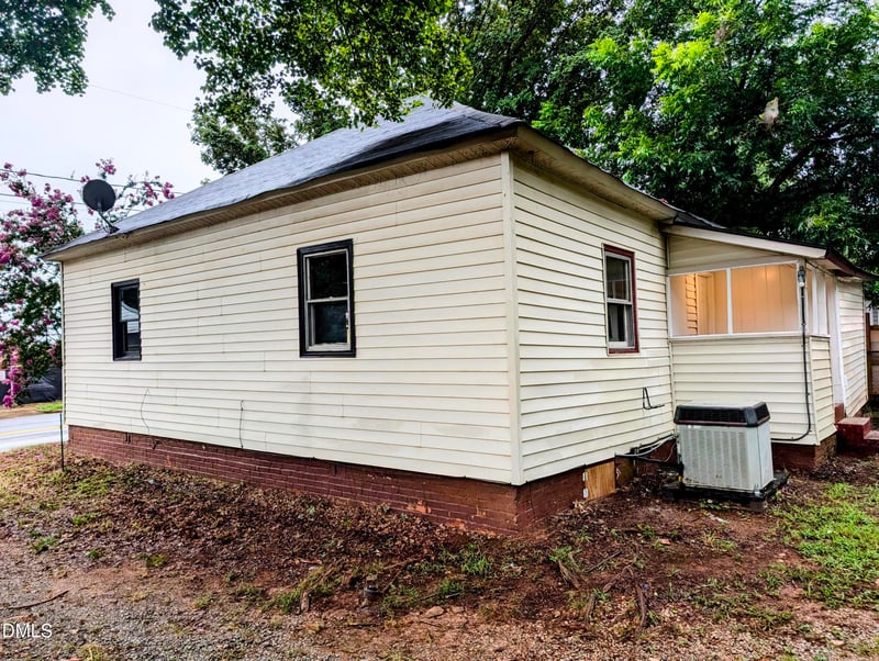 409 S Anthony St, Burlington, NC 27215