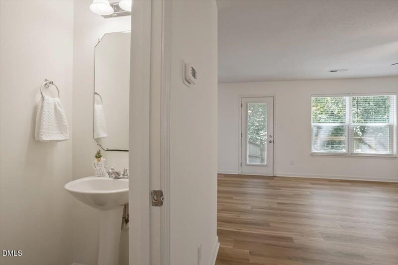 409 Ardross St, Fuquay Varina, NC 27526