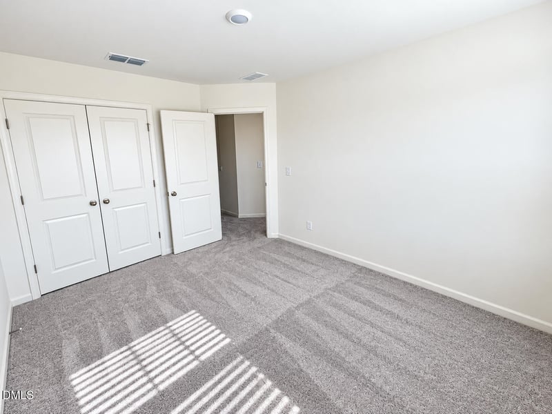 409 Dandelion Ct, Mebane, NC 27302