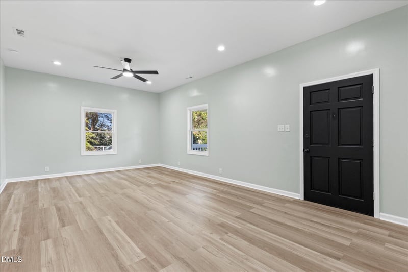 409 W Dr Martin Luther King Jr Way, Selma, NC 27576