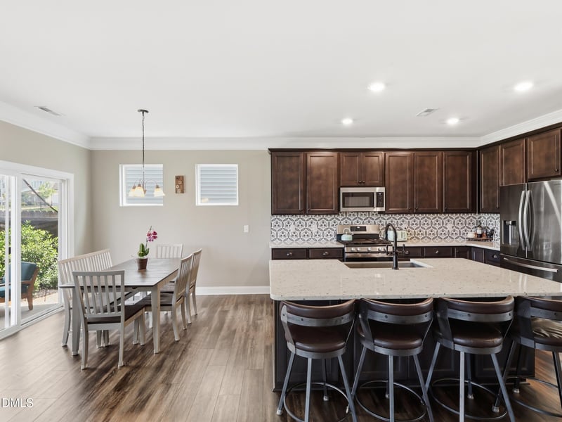 409 Glenwyck Ct, Fuquay Varina, NC 27526