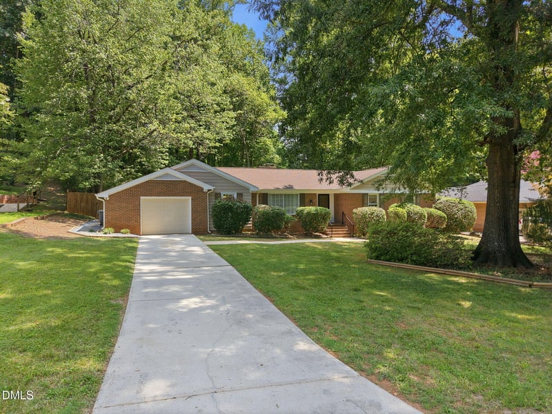 409 Oakridge Rd, Cary, NC 27511