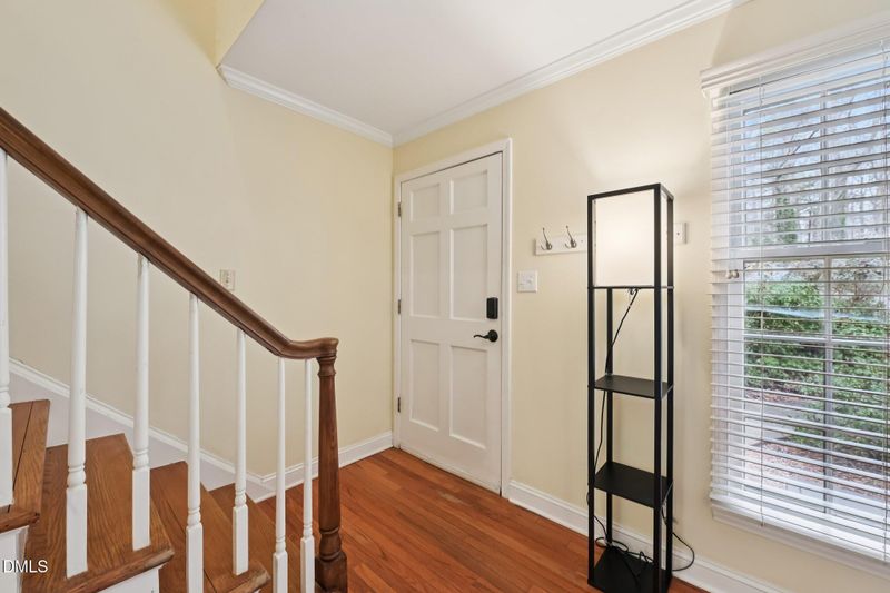 409 Smith Ave #105, Chapel Hill, NC 27516