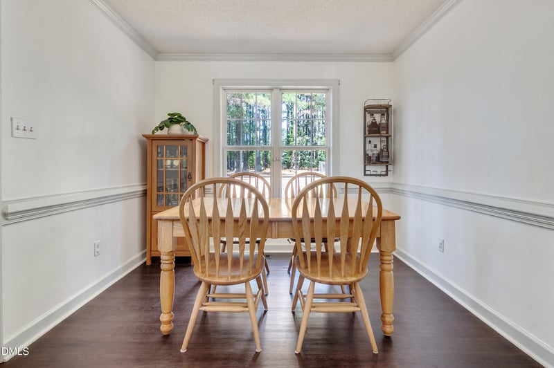 41 Starcroft Dr, Fuquay Varina, NC 27526