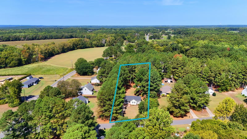 41 Starcroft Dr, Fuquay Varina, NC 27526