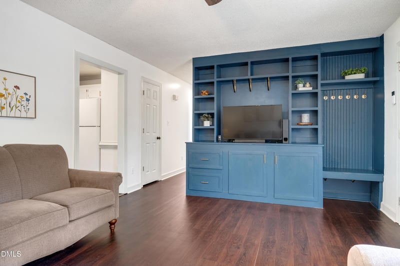 41 Starcroft Dr, Fuquay Varina, NC 27526