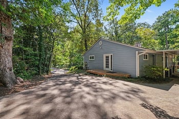 410 Brookside Dr, Chapel Hill, NC 27516