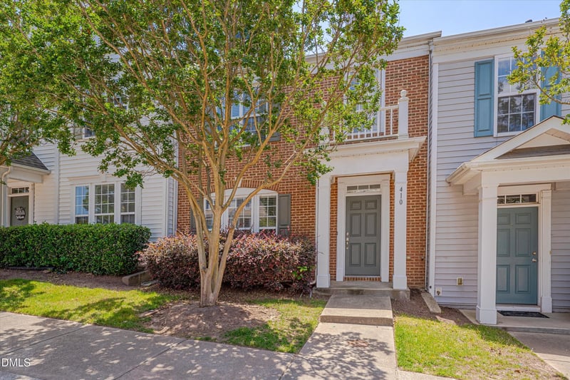 410 Walnut Woods Dr, Morrisville, NC 27560