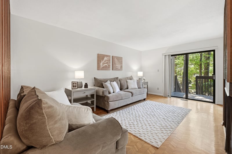 4100 Five Oaks Unit 6 Dr, Durham, NC 27707