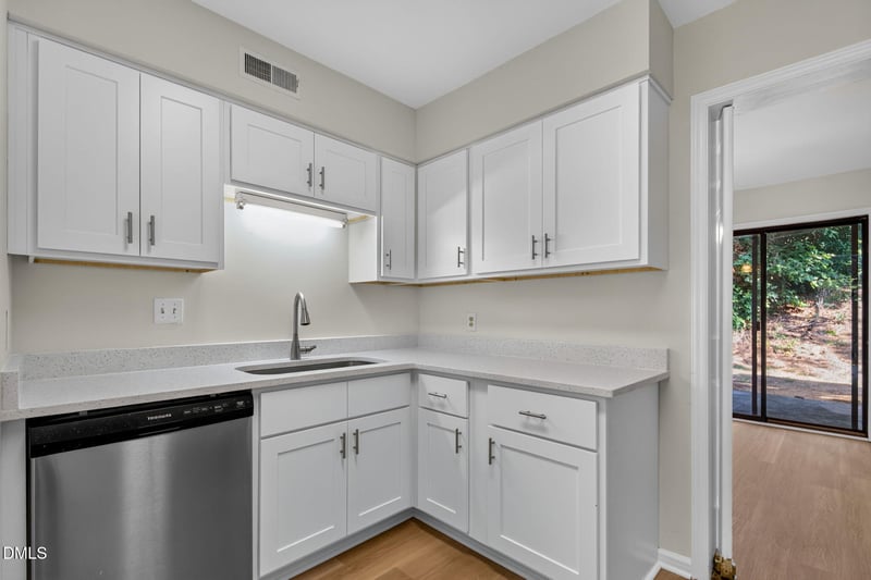 4101 Five Oaks Dr #32, Durham, NC 27707