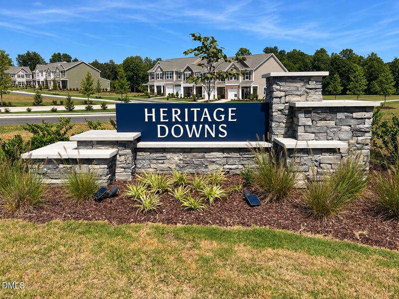 411 Dandelion Ct, Mebane, NC 27302