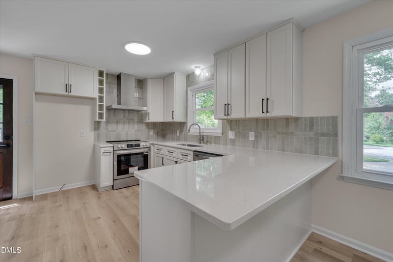 411 S Montreal Ct, Cary, NC 27511