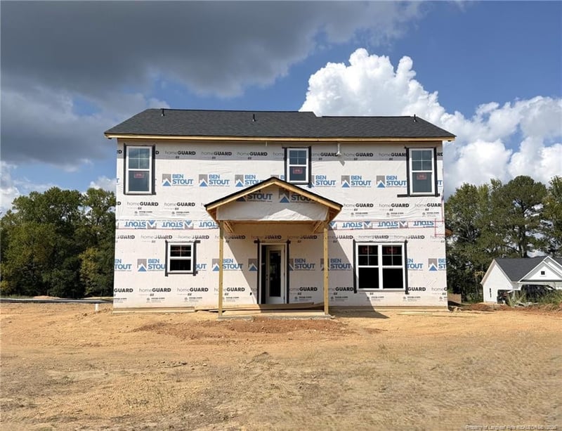 411 Thorntons Creek Dr, Erwin, NC 28339