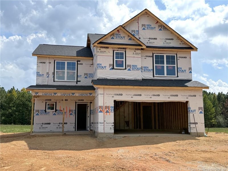 411 Thorntons Creek Dr, Erwin, NC 28339
