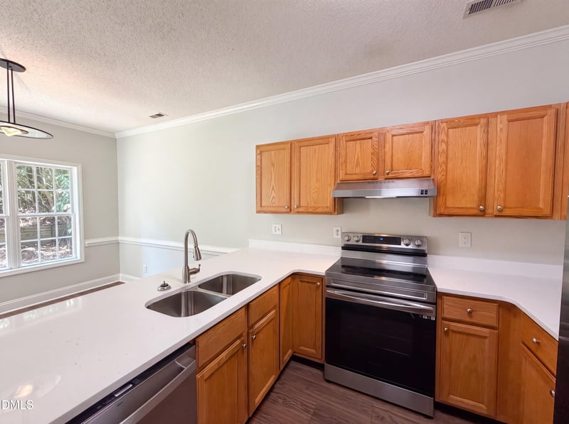 4115 Beaufain St, Raleigh, NC 27604