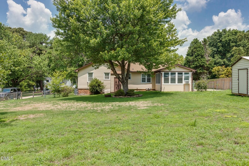 4124 Iverson St, Raleigh, NC 27604