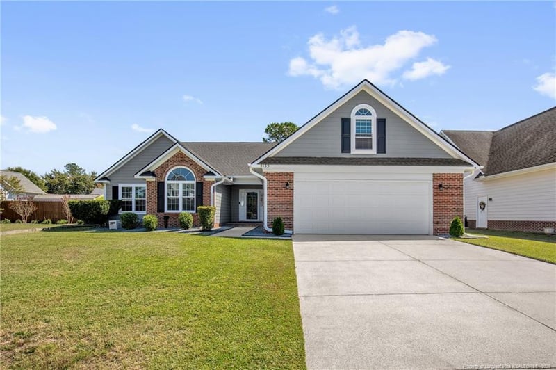 4135 Edward E Maynor Dr, Hope Mills, NC 28348