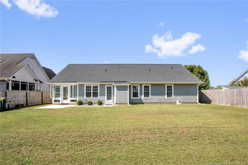 4135 Edward E Maynor Dr, Hope Mills, NC 28348