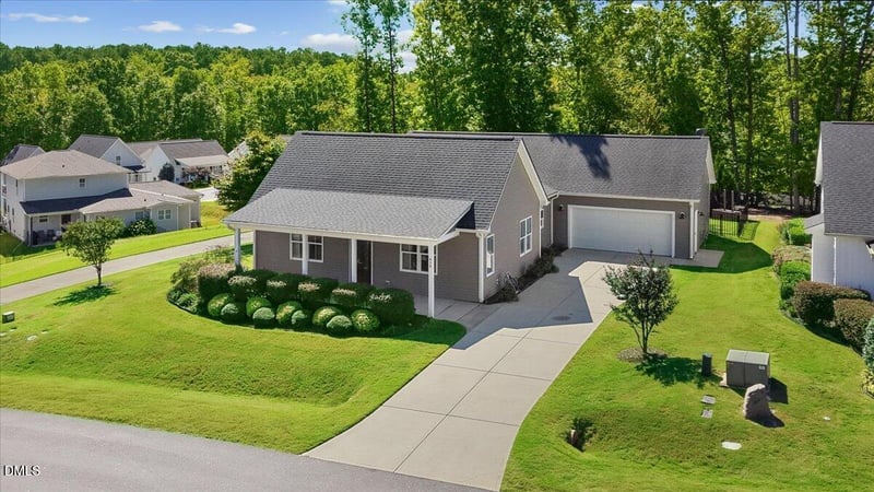 414 Ashley Wds Ct, Clayton, NC 27527