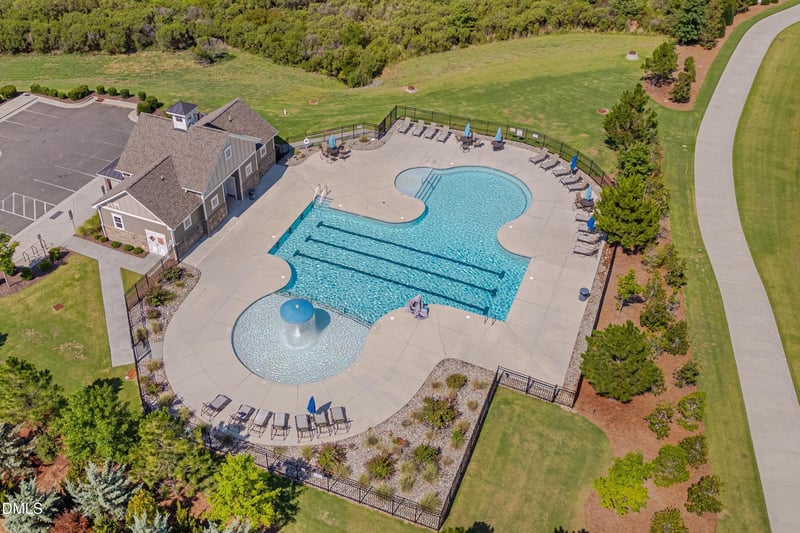 414 Clementine Dr, Cary, NC 27519