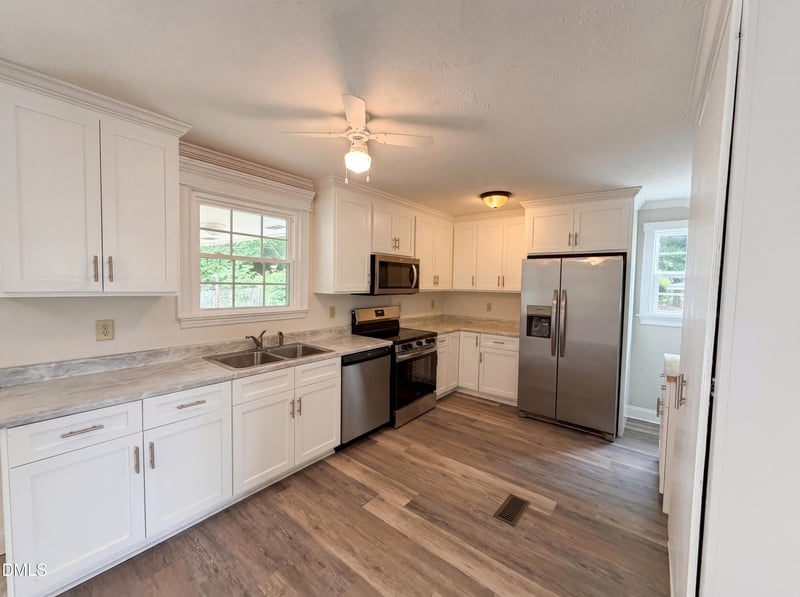 415 Buie Ct, Fayetteville, NC 28304