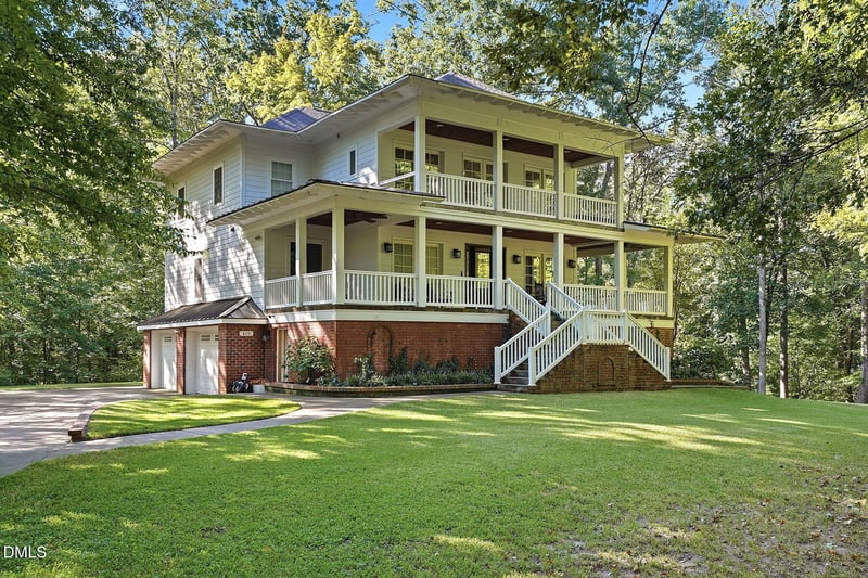 415 River Bluff Dr N, Dunn, NC 28334