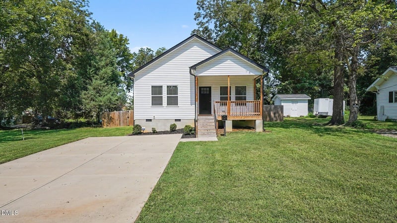417 Cameron St, Burlington, NC 27215