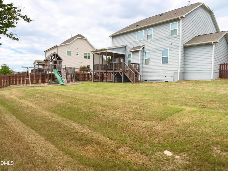 417 Granite Saddle Dr, Rolesville, NC 27571
