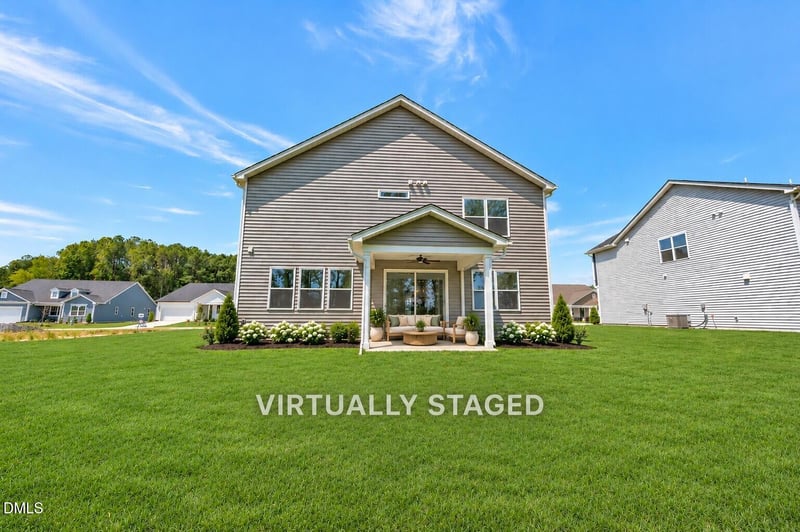 417 Providence Creek Dr, Fuquay Varina, NC 27526
