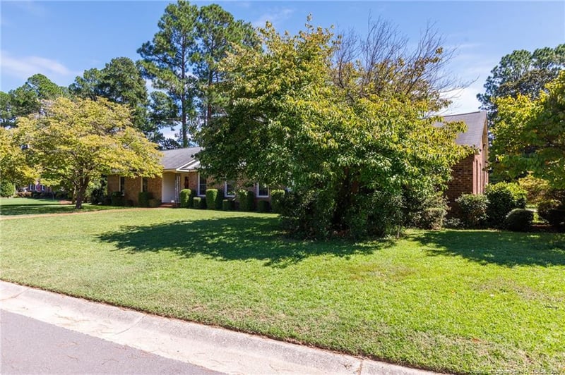417 Wayberry Dr, Fayetteville, NC 28303