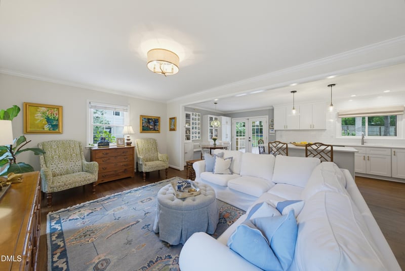 419 E Rowan St, Raleigh, NC 27609