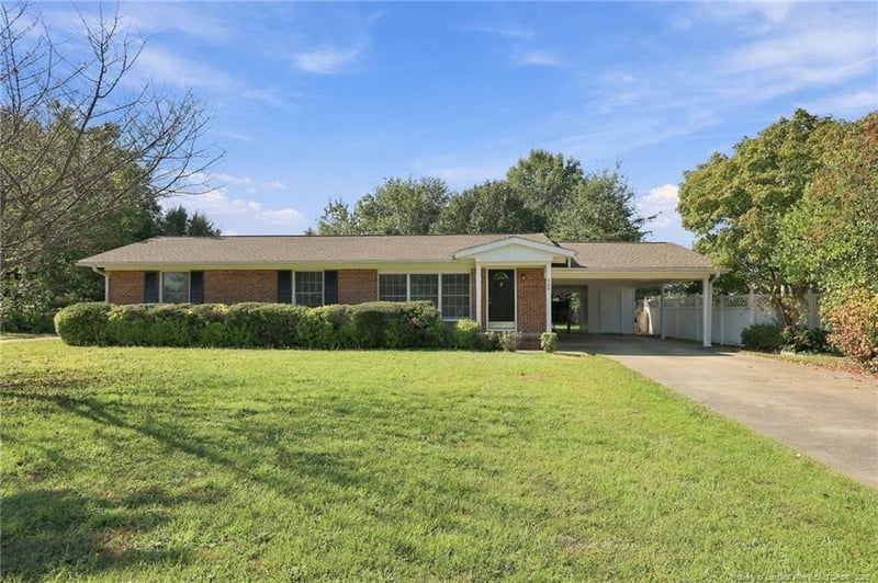 420 Jamestown Ave, Fayetteville, NC 28303